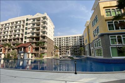 South Pattaya Arcadia Beach Continental Condo for Sale